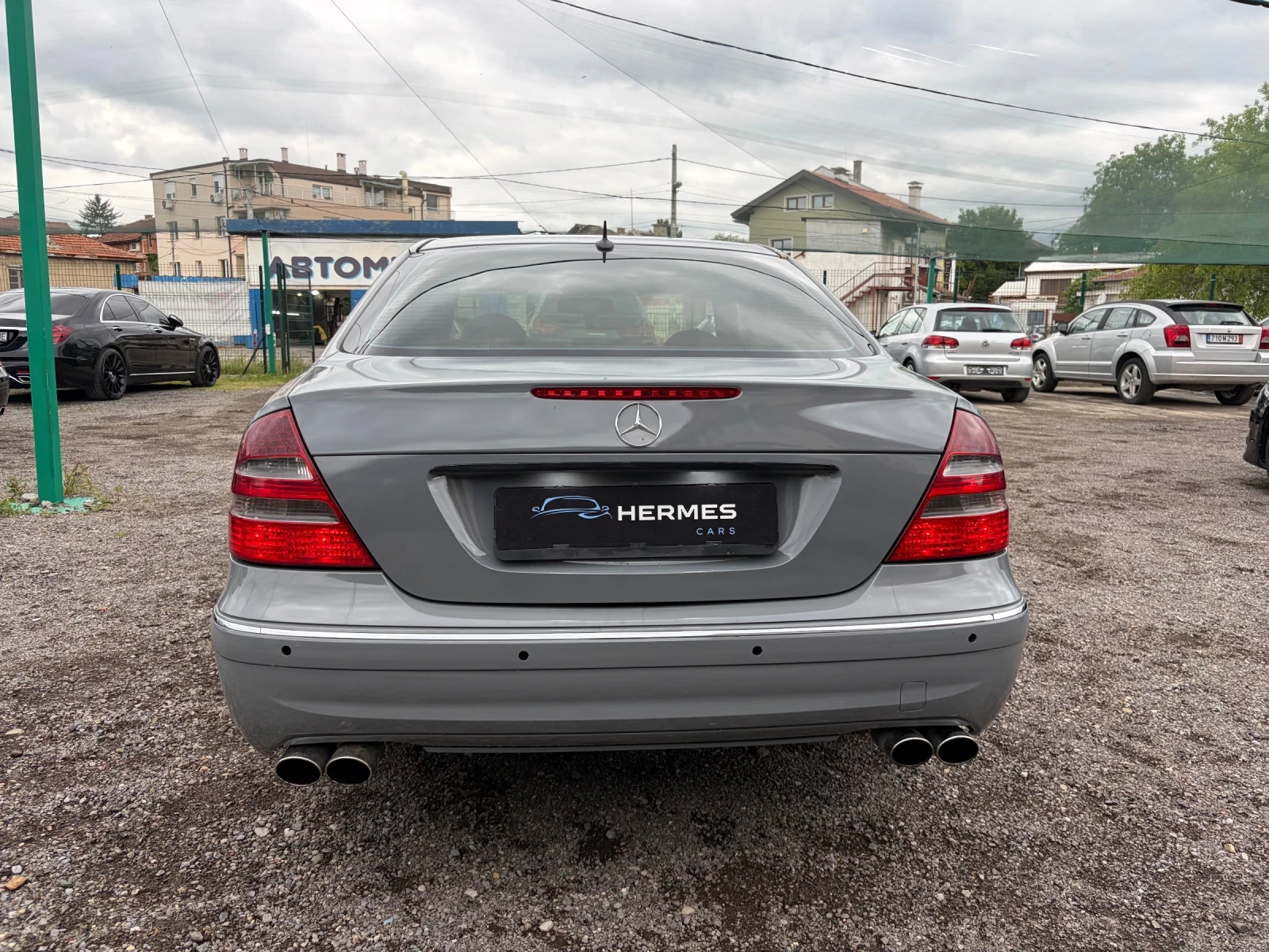 Mercedes-Benz E 320, снимка 5 - Автомобили и джипове - 54648308