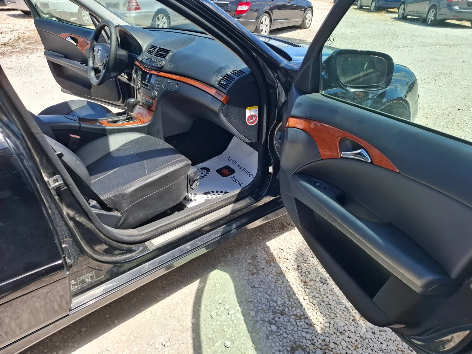 Mercedes-Benz E 220 2.2 CDI, снимка 13 - Автомобили и джипове - 54710955