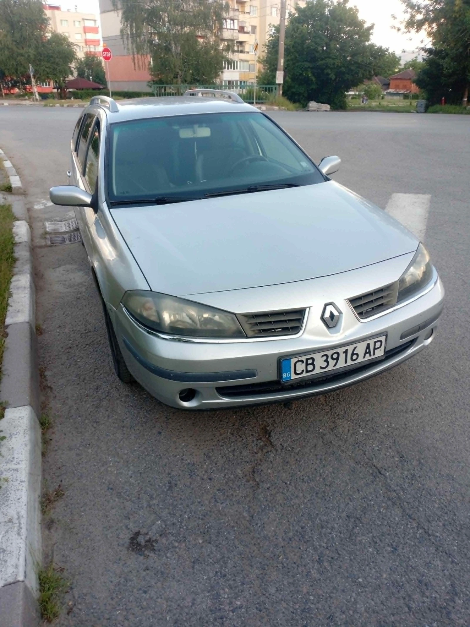 Renault Laguna, снимка 2 - Автомобили и джипове - 55085980