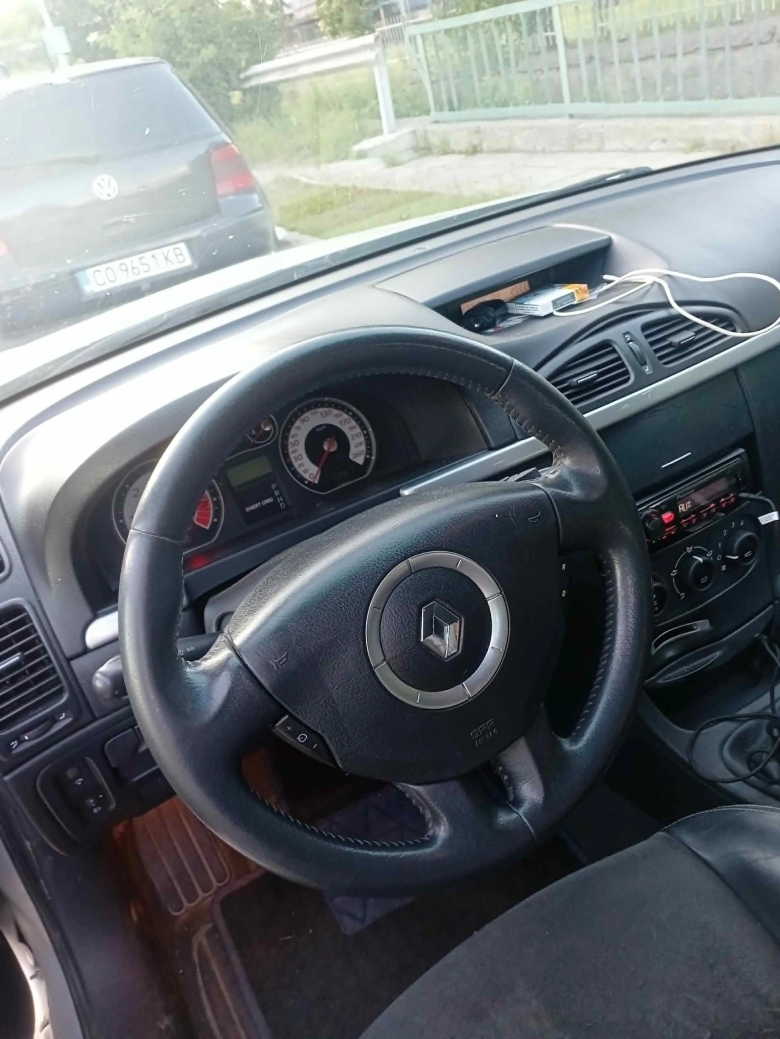 Renault Laguna, снимка 3 - Автомобили и джипове - 55085980