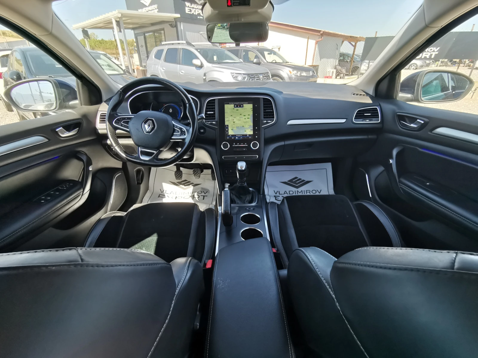 Renault Megane 1.5dCi NAVI / Реални КМ / 1 СОБСТВЕНИК / БЕЗ РЪЖДА, снимка 9 - Автомобили и джипове - 55296991