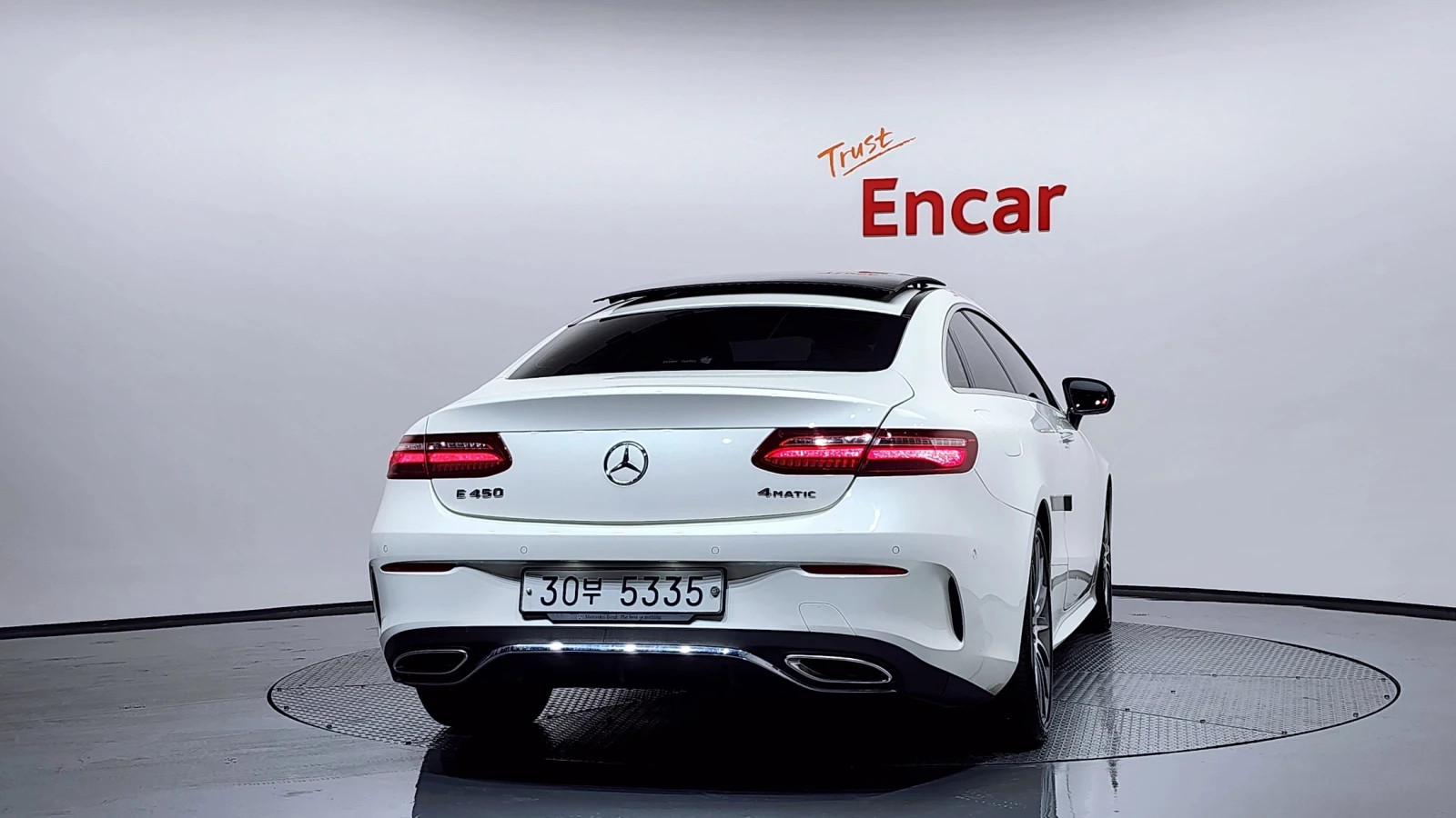 Mercedes-Benz E 450 4MATIC Coupe, снимка 4 - Автомобили и джипове - 55636726