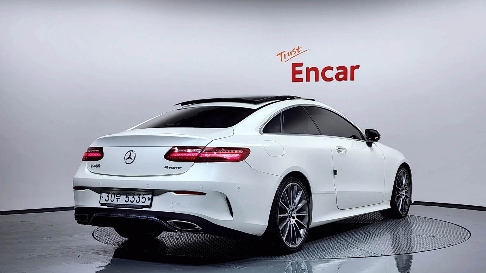 Mercedes-Benz E 450 4MATIC Coupe, снимка 2 - Автомобили и джипове - 55636726