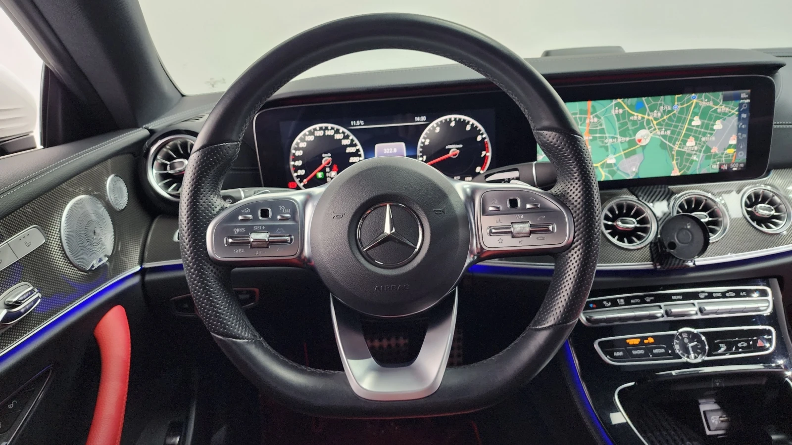 Mercedes-Benz E 450 4MATIC Coupe, снимка 11 - Автомобили и джипове - 55636726