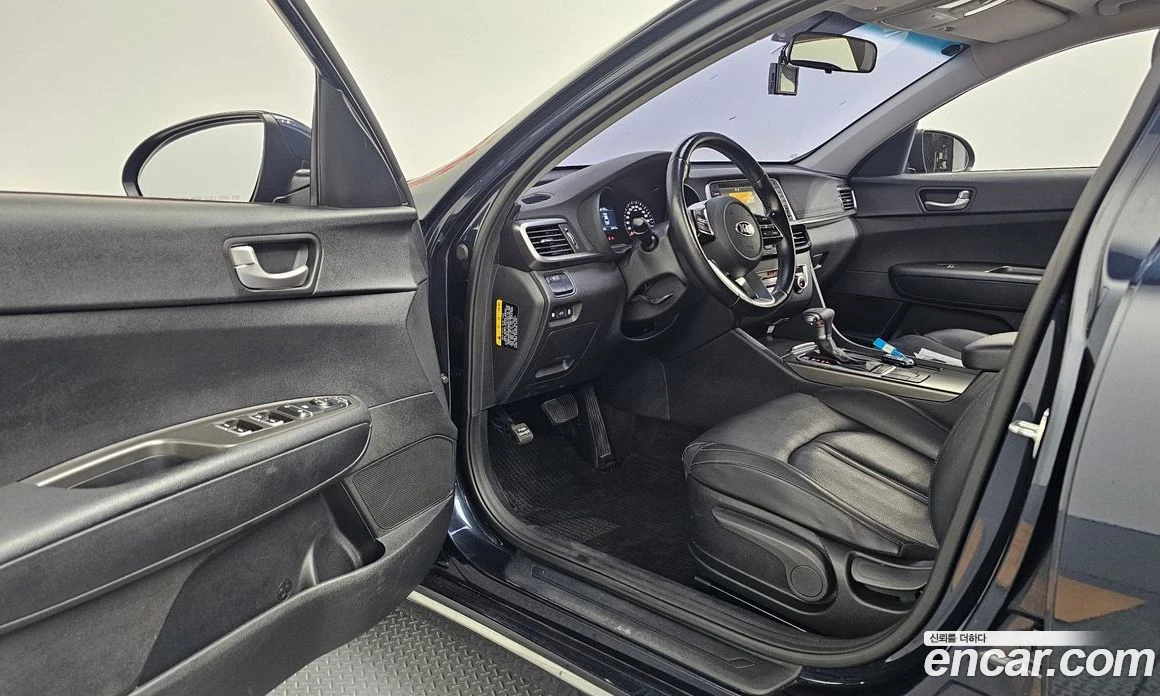 Kia K5 1.7 Diesel Prestige, снимка 12 - Автомобили и джипове - 55669082