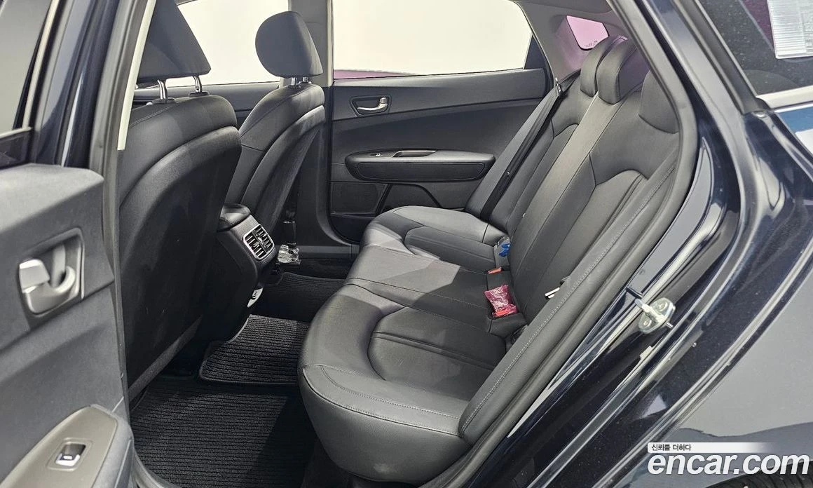 Kia K5 1.7 Diesel Prestige, снимка 17 - Автомобили и джипове - 55669082