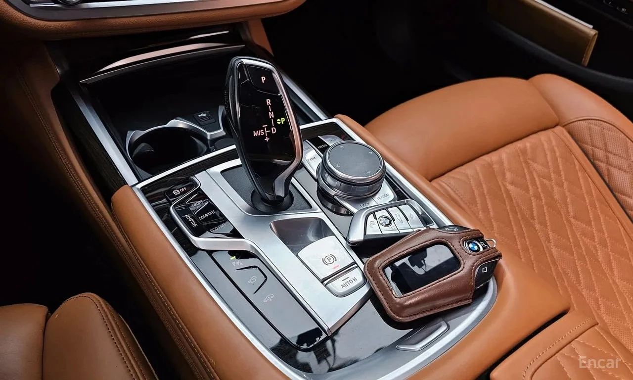 BMW 740 Li xDrive * ФИКСИРАНА ЦЕНА* , снимка 9 - Автомобили и джипове - 56104022
