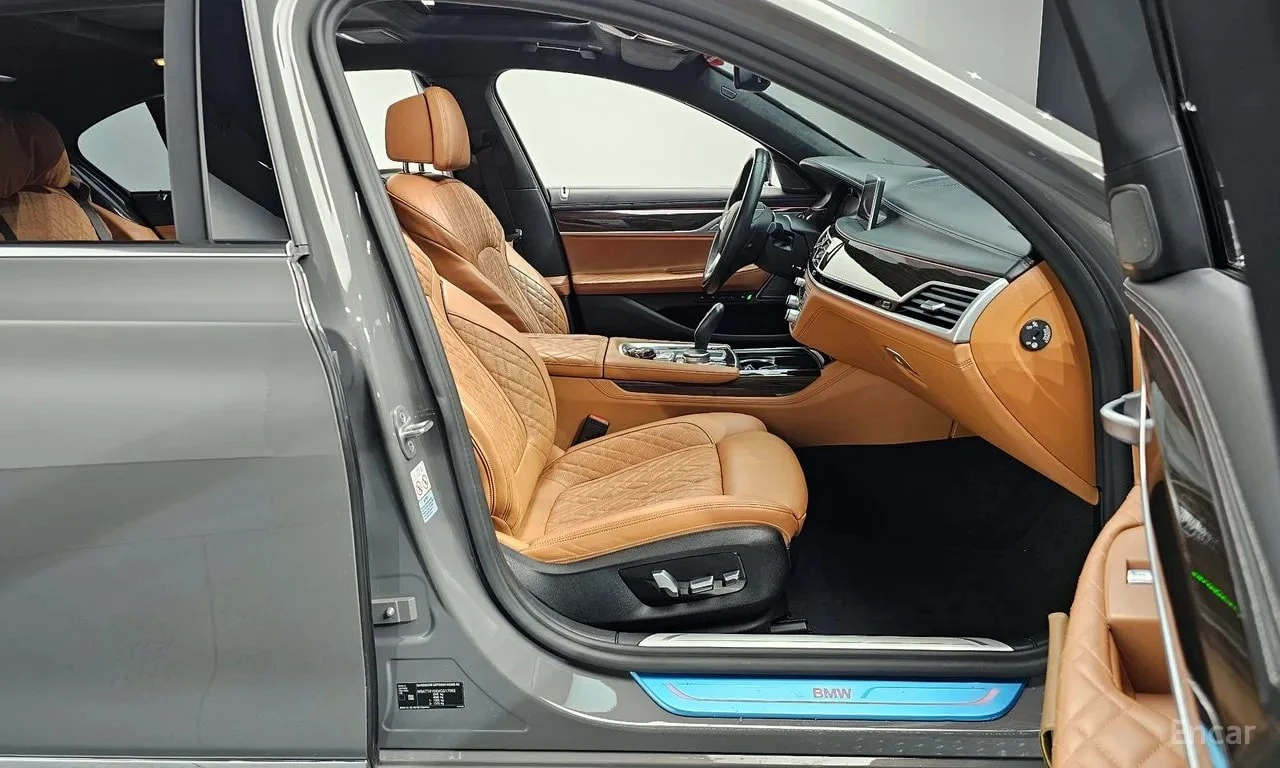 BMW 740 Li xDrive * ФИКСИРАНА ЦЕНА* , снимка 10 - Автомобили и джипове - 56104022