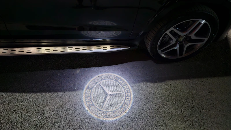 Mercedes-Benz GLS 500 AMG 9ск.B&O, снимка 13 - Автомобили и джипове - 52512247