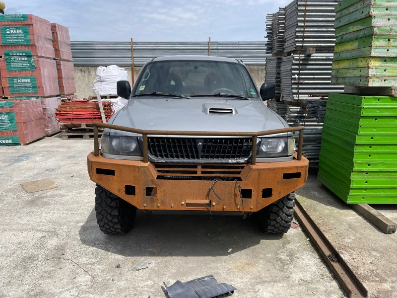 Mitsubishi Pajero sport 2, 5 TDI 99кс, снимка 2 - Автомобили и джипове - 46880063