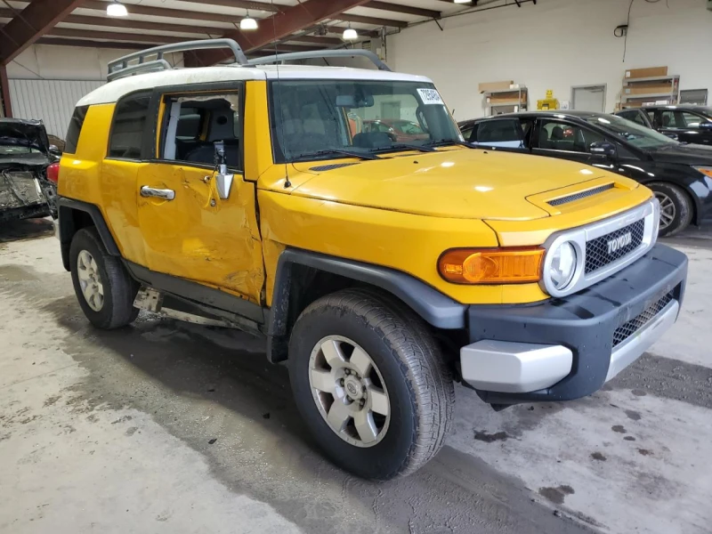 Toyota Fj cruiser 4.0L 260кс * Перфектна за ГАЗ, снимка 4 - Автомобили и джипове - 47584455