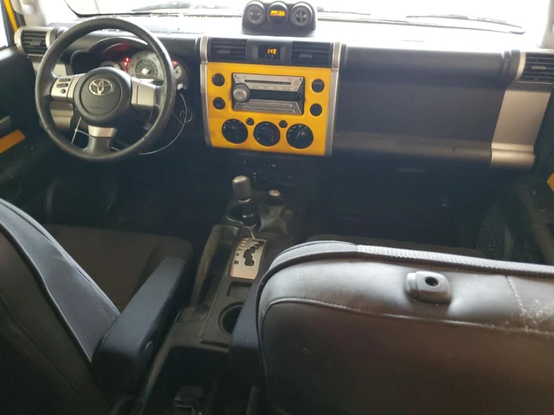 Toyota Fj cruiser 4.0L 260кс * Перфектна за ГАЗ, снимка 8 - Автомобили и джипове - 47584455