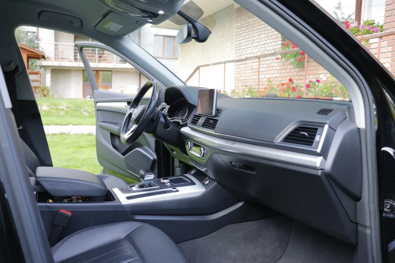 Audi Q5 Quattro , снимка 15 - Автомобили и джипове - 52030084