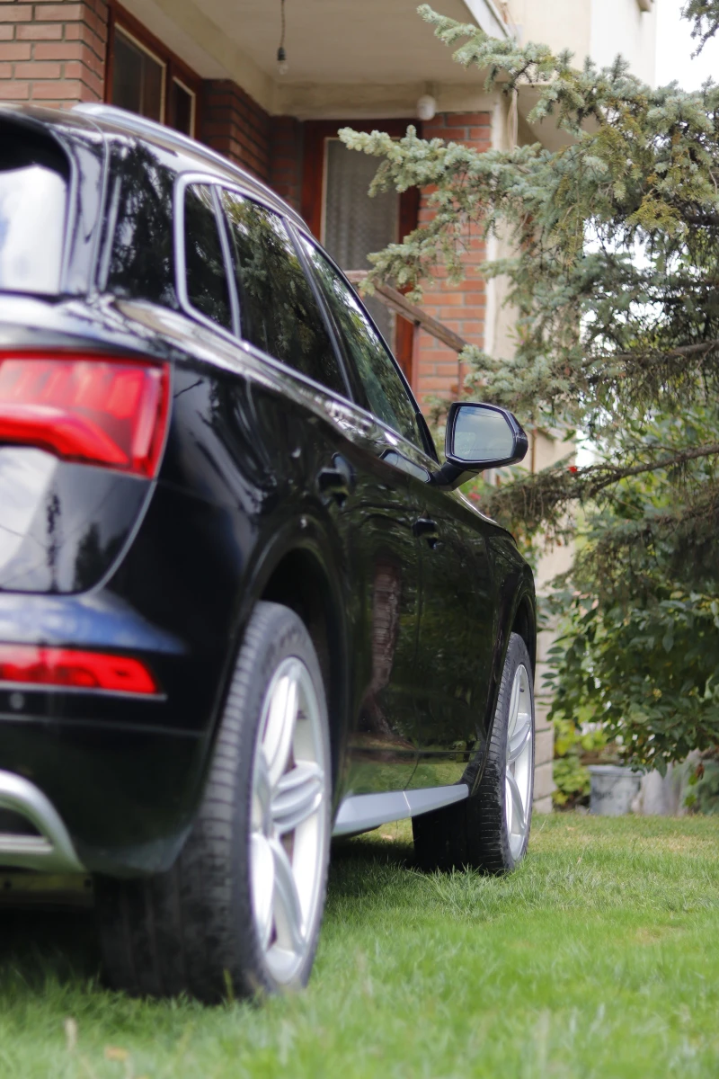 Audi Q5 Quattro , снимка 8 - Автомобили и джипове - 52030084