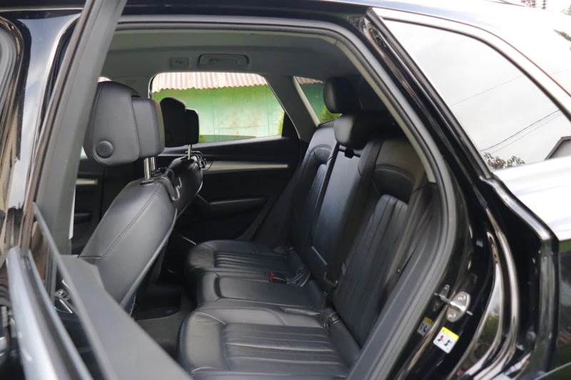 Audi Q5 Quattro , снимка 13 - Автомобили и джипове - 52030084