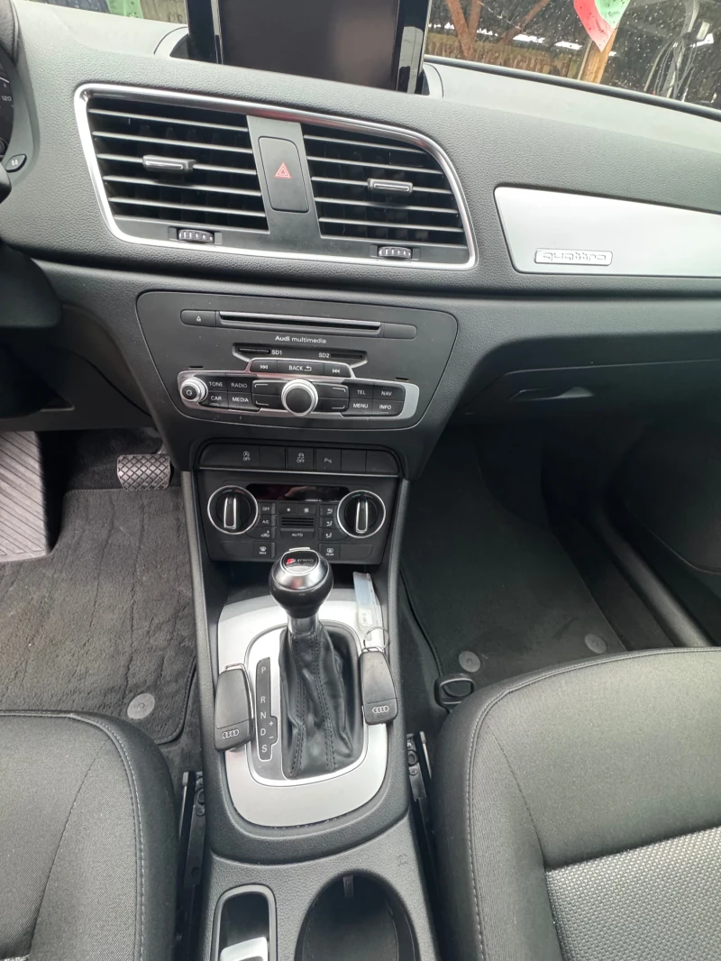 Audi Q3 2.0TDI Quattro Face Lift , снимка 10 - Автомобили и джипове - 52640396