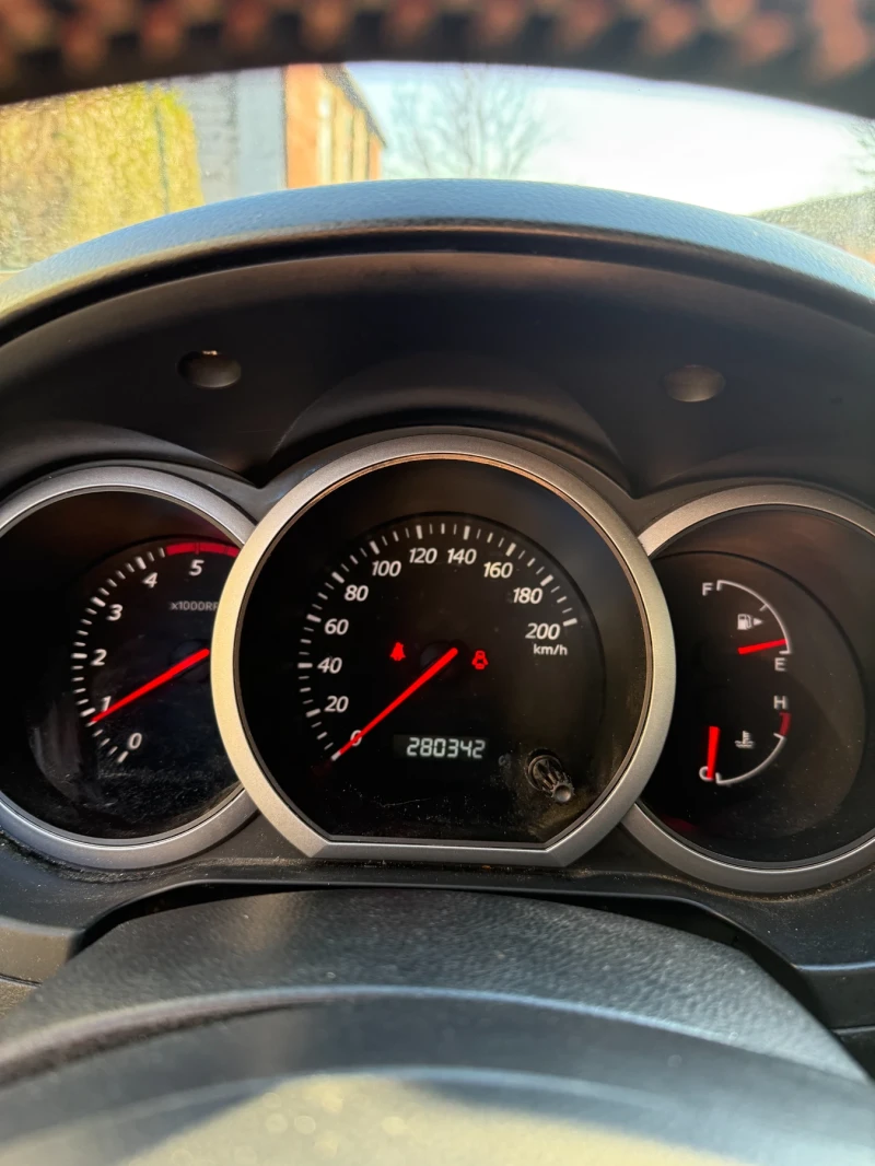 Suzuki Grand vitara, снимка 8 - Автомобили и джипове - 52795004