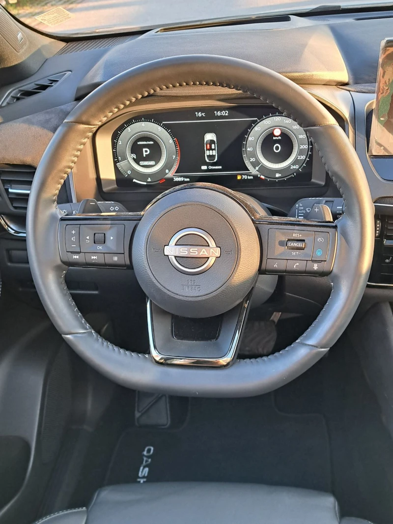 Nissan Qashqai 1.3 DiG-T HO , снимка 11 - Автомобили и джипове - 52873936