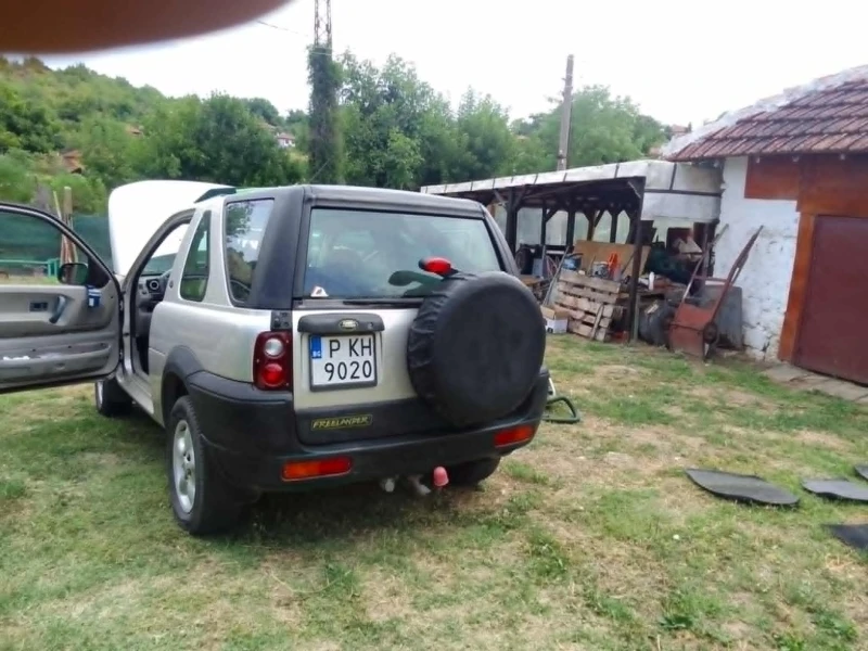 Land Rover Freelander 2.0TD, снимка 7 - Автомобили и джипове - 52971407