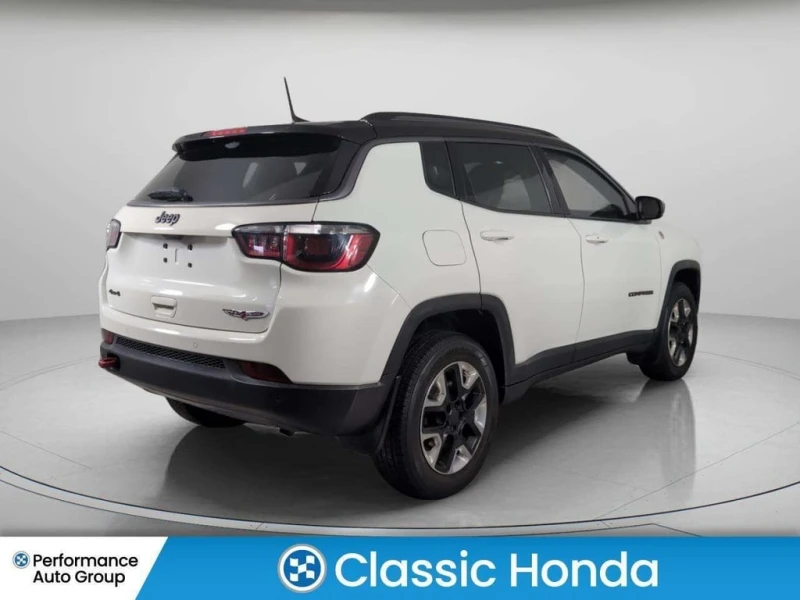 Jeep Compass * Trailhawk * CARFAX * БЕЗ ПЪРВОНАЧАЛНА ВНОСКА, снимка 5 - Автомобили и джипове - 53129474