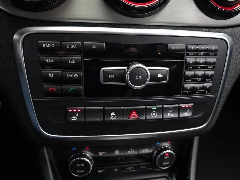 Mercedes-Benz GLA 4MATIC, снимка 16 - Автомобили и джипове - 54885068