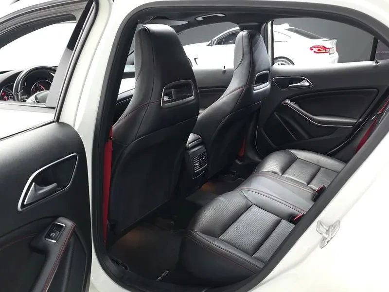 Mercedes-Benz GLA 4MATIC, снимка 12 - Автомобили и джипове - 54885068
