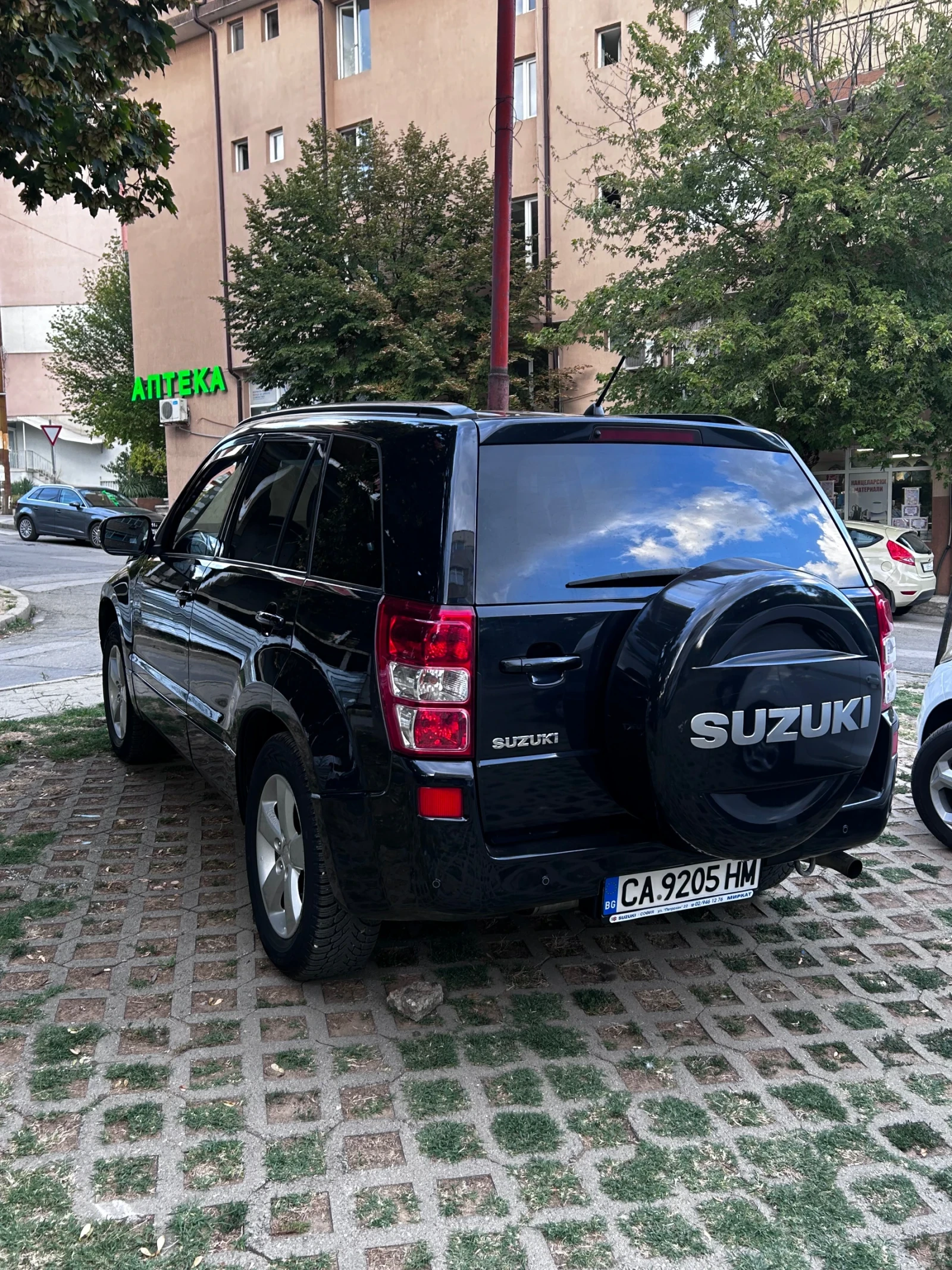 Suzuki Grand vitara Джип - изображение 3