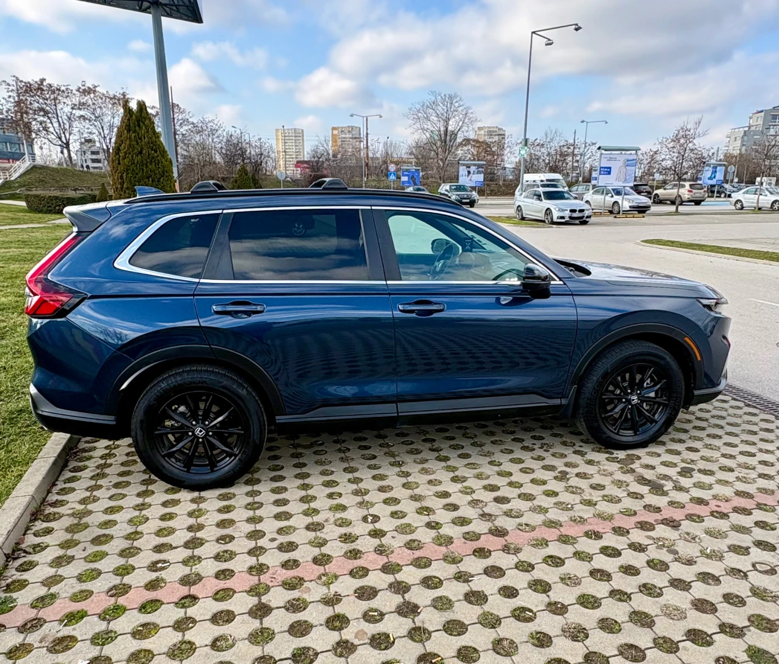 Honda Cr-v Sport Hybrid 2.0 - изображение 8