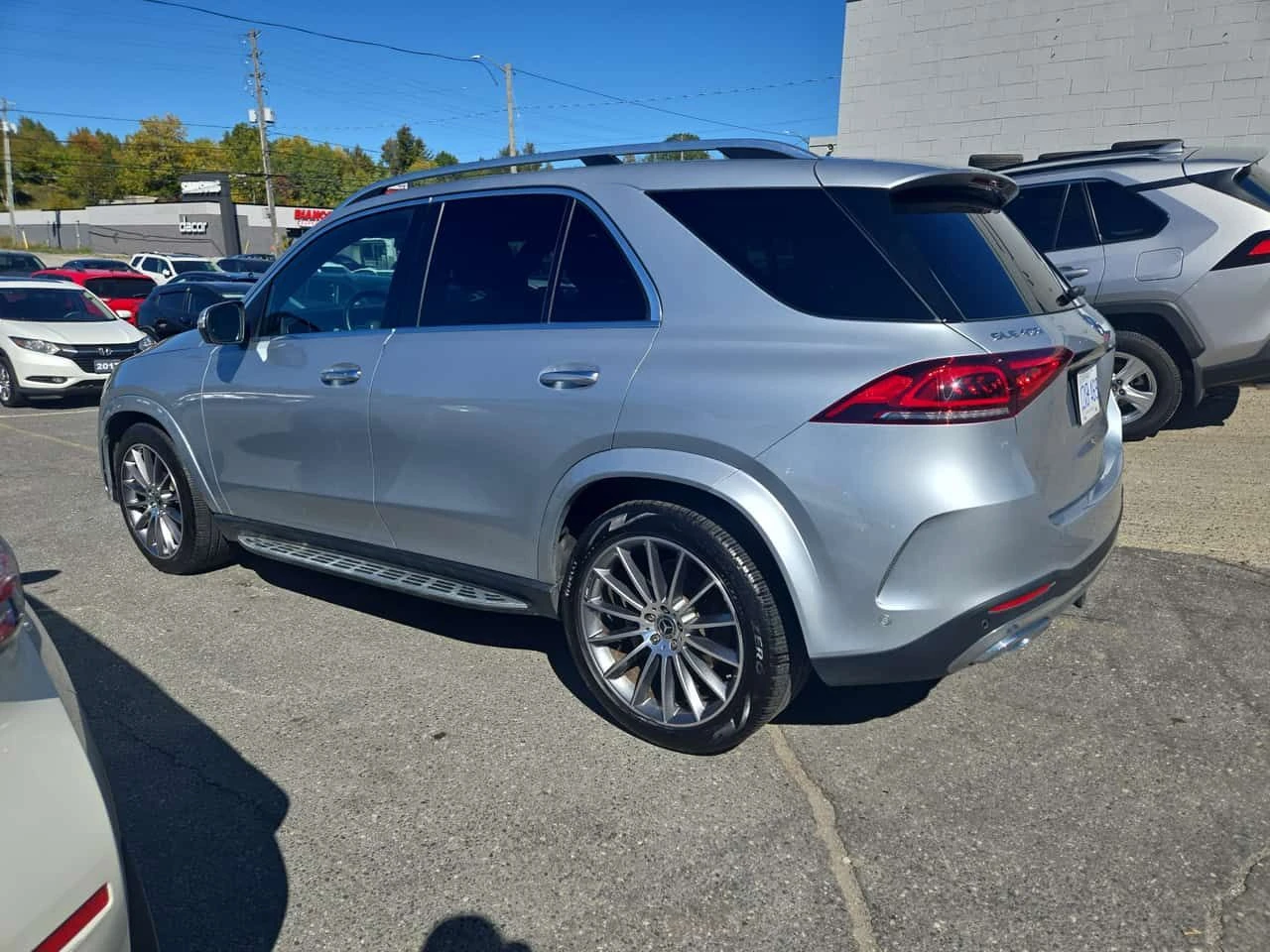 Mercedes-Benz GLE 4MATIC * BURMASTER* ДИСТРОНИК* 360 КАМЕРА* HEAD UP, снимка 3 - Автомобили и джипове - 53930276