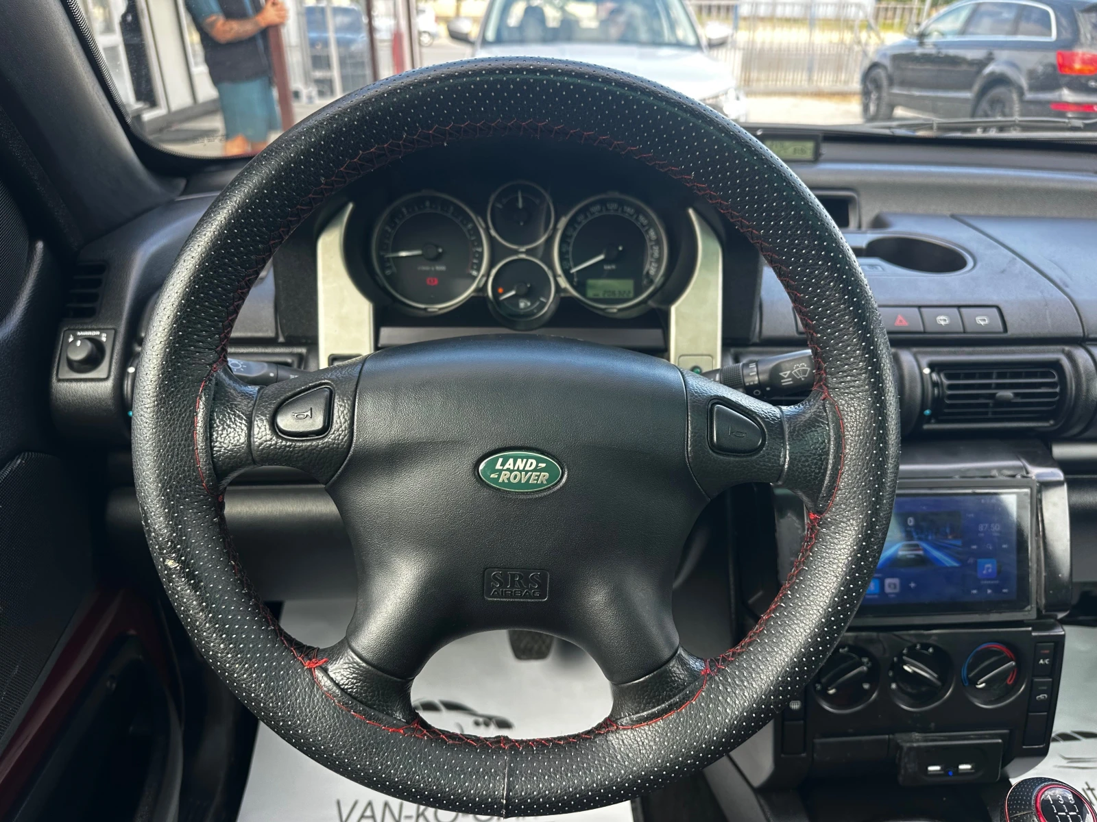 Land Rover Freelander 1.8i 120к.с 4х4* Кожа* Нави* Камера, снимка 11 - Автомобили и джипове - 54554953