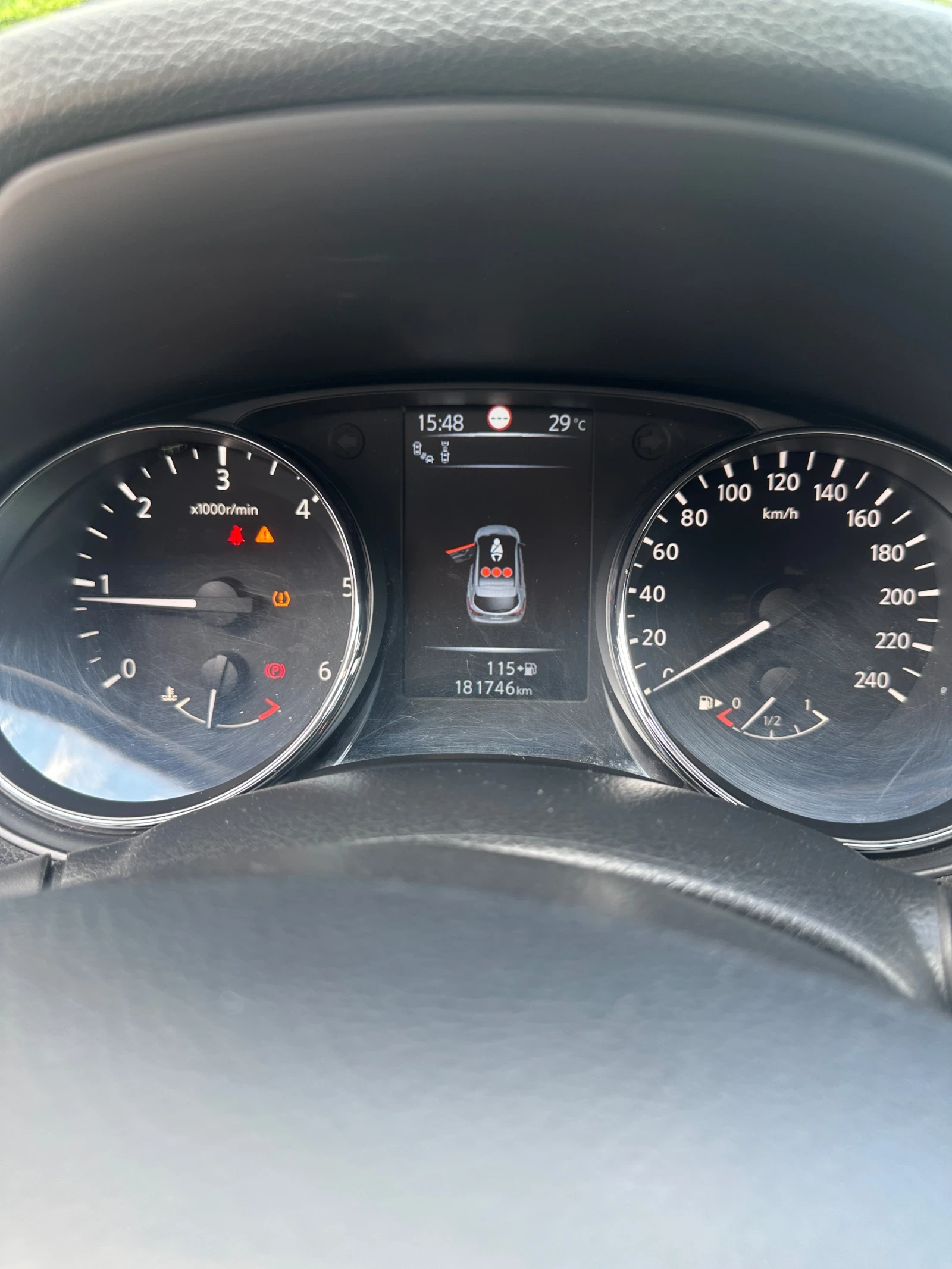 Nissan Qashqai, снимка 5 - Автомобили и джипове - 54902521