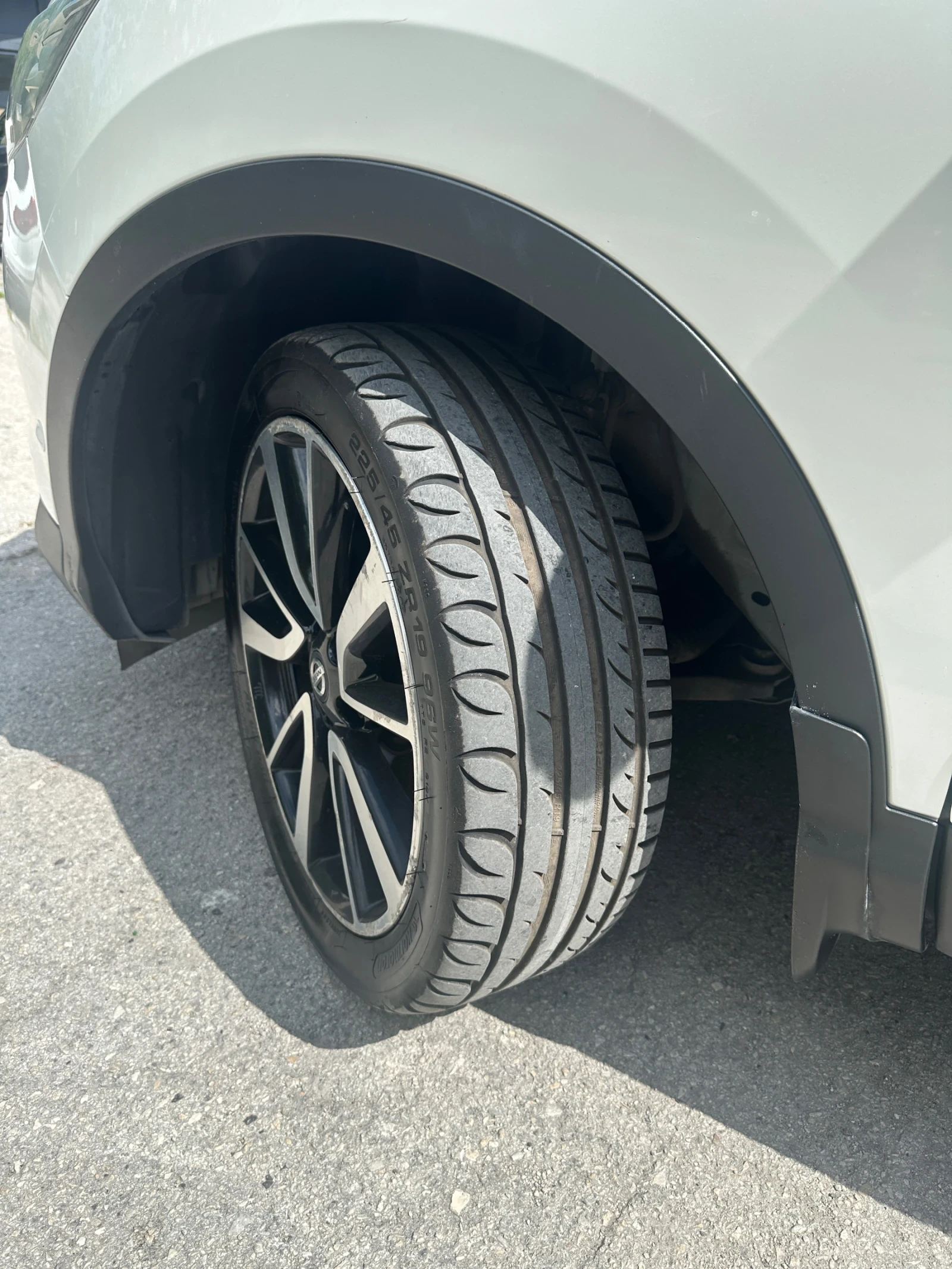 Nissan Qashqai, снимка 3 - Автомобили и джипове - 54902521