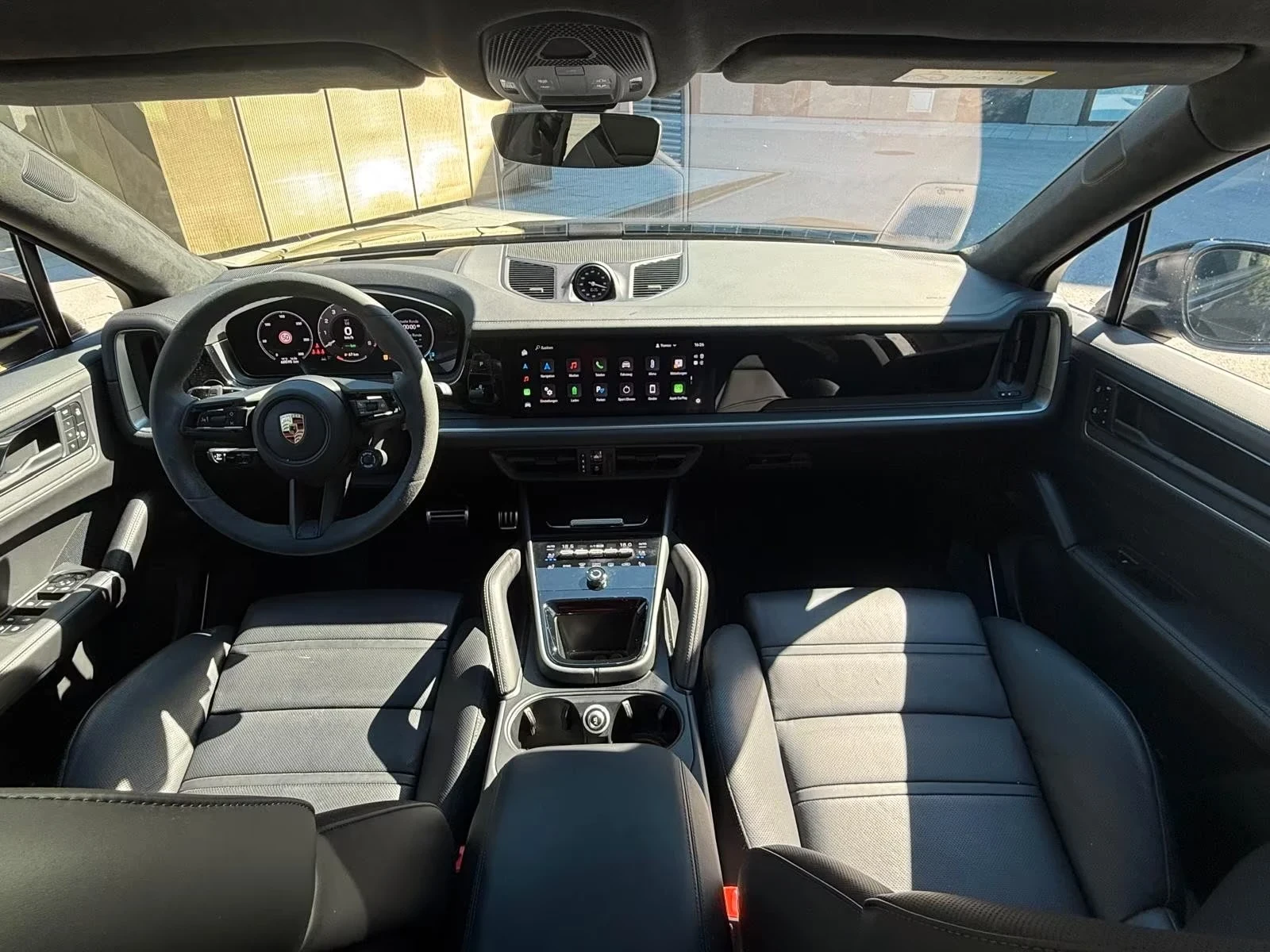 Porsche Cayenne Coupe S E Hybrid* HUD* Pano* 360* Burm, снимка 7 - Автомобили и джипове - 55221102