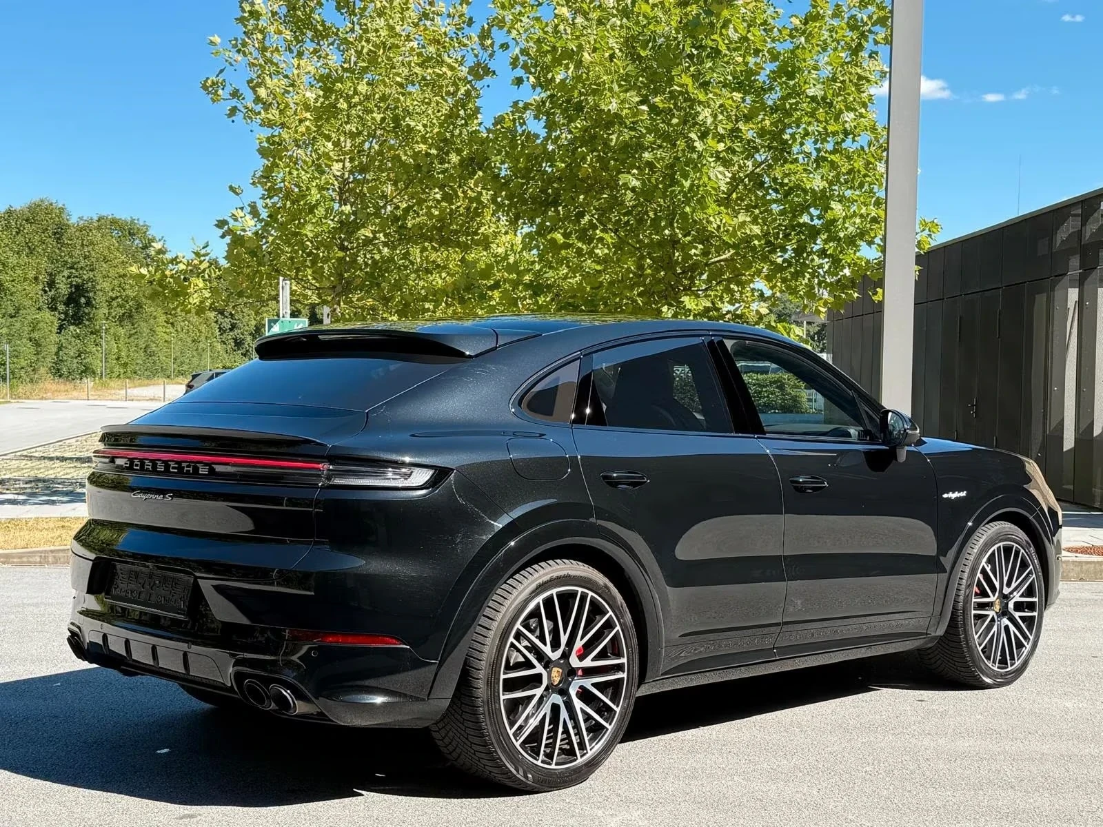 Porsche Cayenne Coupe S E Hybrid* HUD* Pano* 360* Burm, снимка 3 - Автомобили и джипове - 55221102