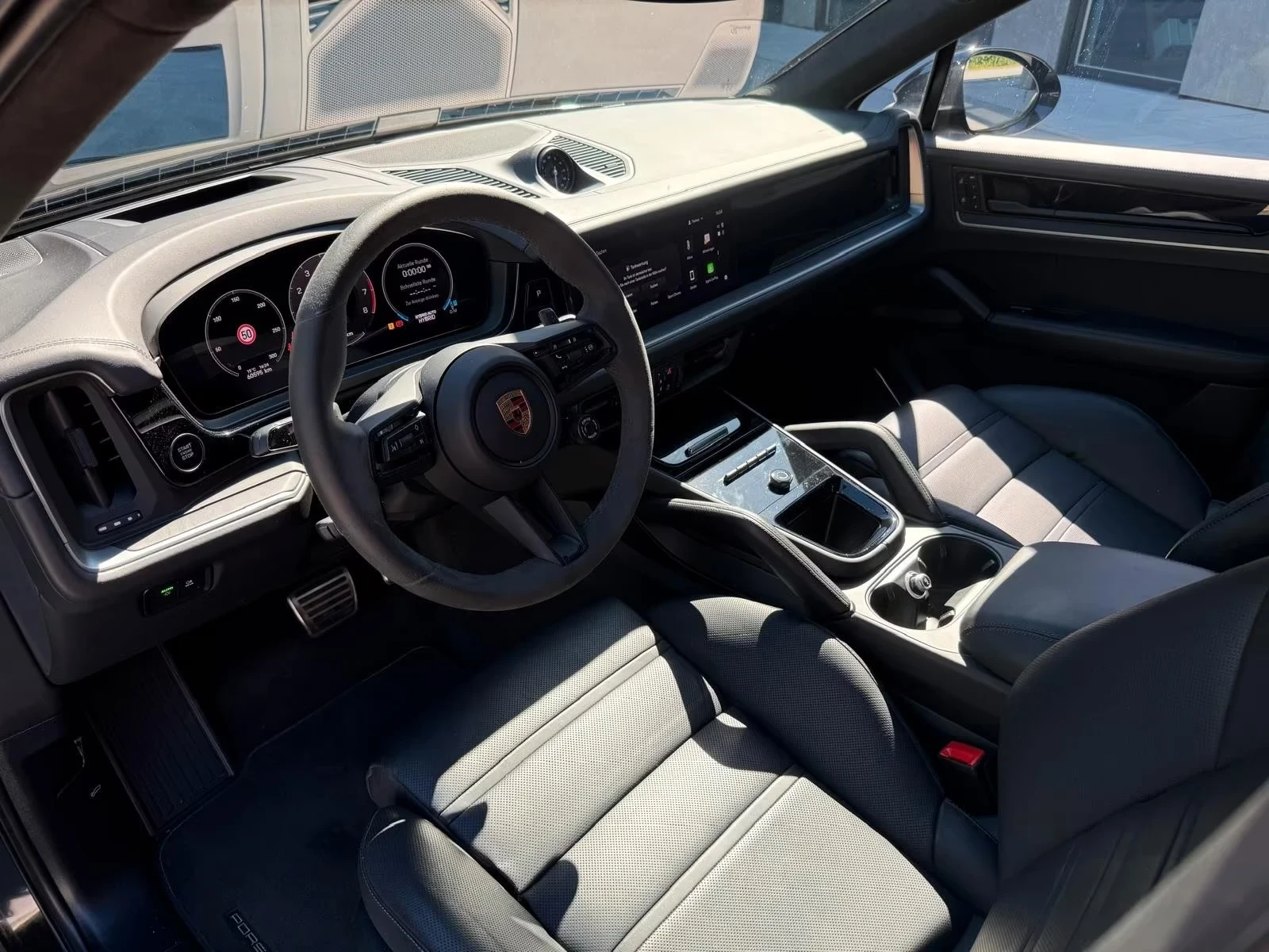 Porsche Cayenne Coupe S E Hybrid* HUD* Pano* 360* Burm, снимка 5 - Автомобили и джипове - 55221102