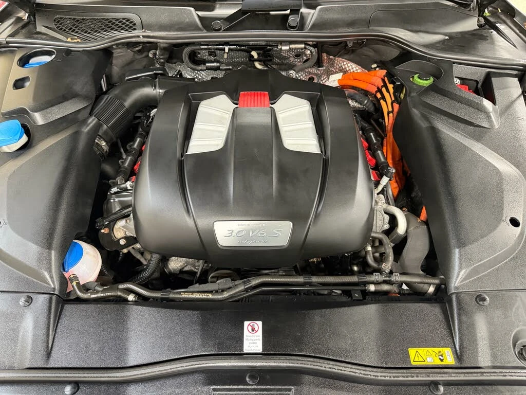 Porsche Cayenne S* E-HYBRID* FACE* PDK* ПОДГРЕВ* КАМЕРА* КЕЙЛЕС, снимка 16 - Автомобили и джипове - 55304659