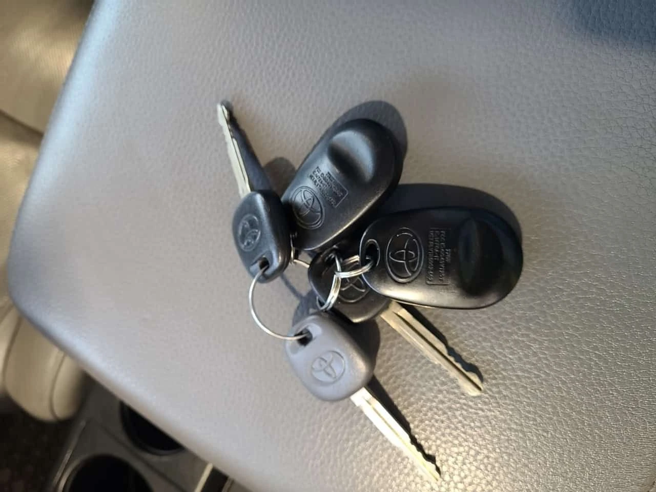 Toyota Sequoia * PLATINUM * CARFAX * ��� ������������ ������ | Mobile.bg � ����������� 8