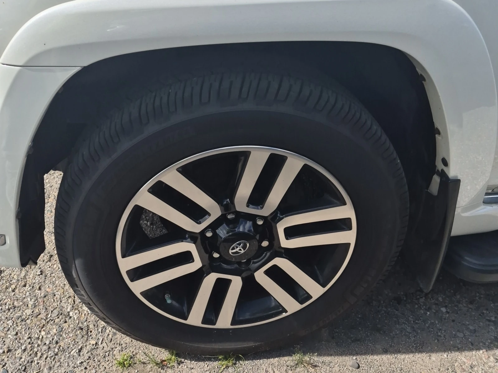 Toyota 4runner 4.0 V6 * LIMITED * 4WD * 7 МЕСТА * CARFAX * , снимка 7 - Автомобили и джипове - 56132924