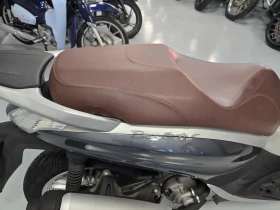 Piaggio Beverly 300ie, ABS-ASR, 2018г., снимка 8