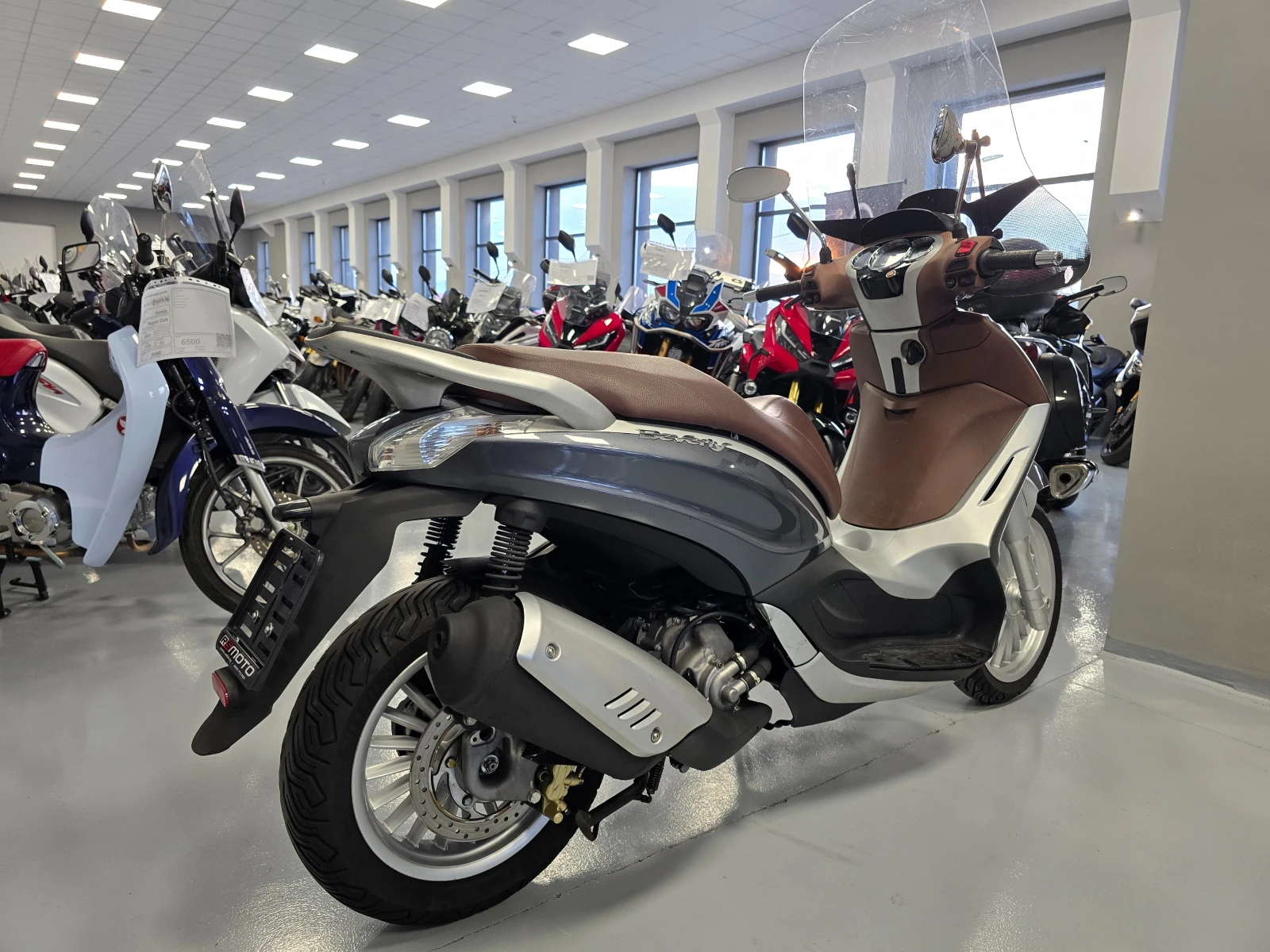 Piaggio Beverly 300ie, ABS-ASR, 2018г. - изображение 3