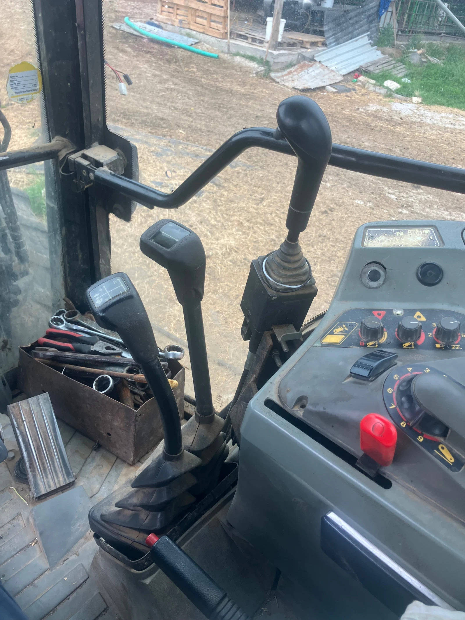 Трактор Massey  - изображение 3