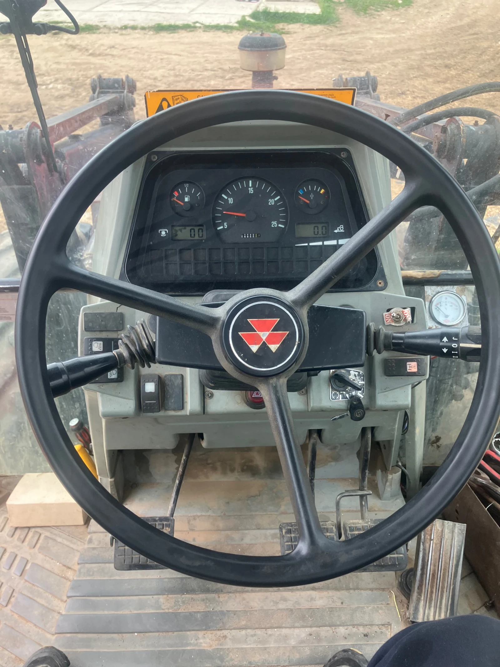 Трактор Massey  - изображение 7