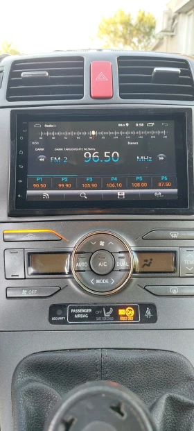 Toyota Auris, снимка 8