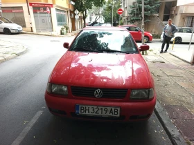 VW Polo 1, 4 седан, снимка 2