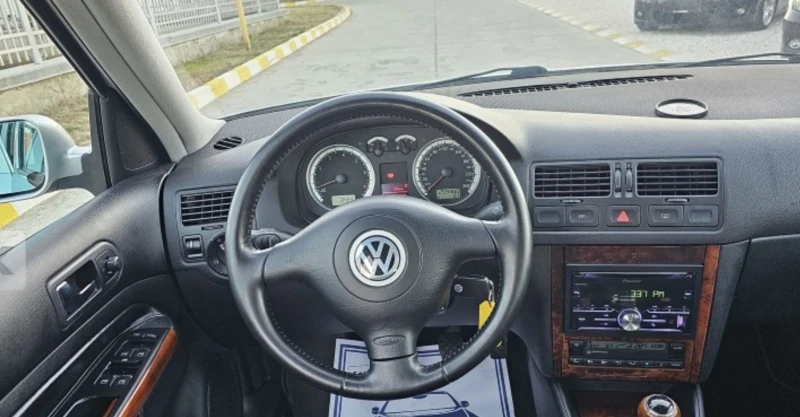 VW Bora, снимка 7 - Автомобили и джипове - 48967642