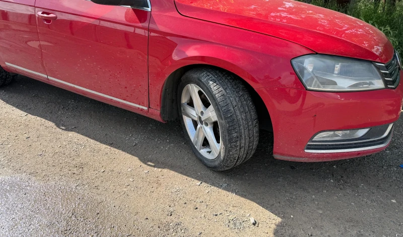 VW Passat 1.6 tdi 2.0 tdi, снимка 2 - Автомобили и джипове - 50454405