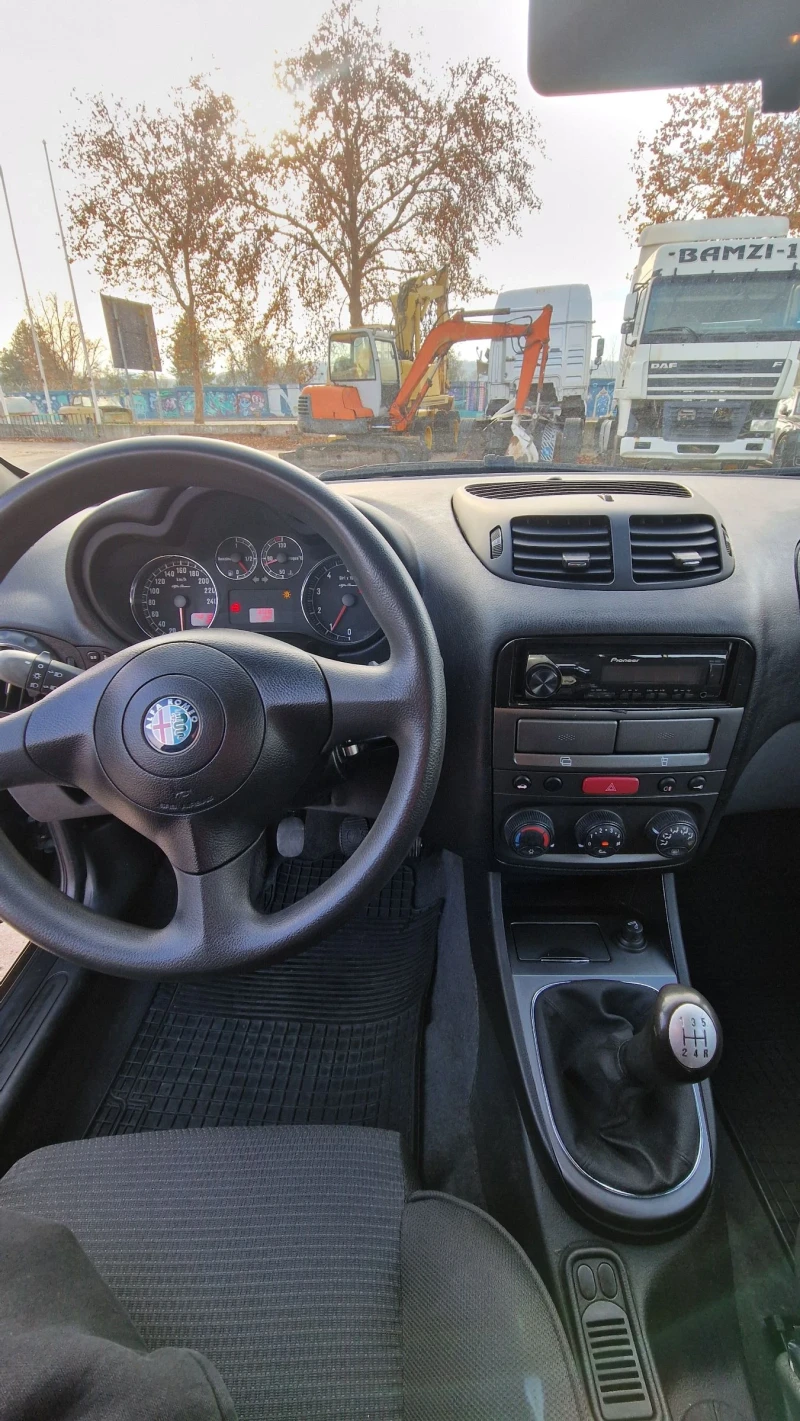 Alfa Romeo 147 1.6 Twin Spark Бензин, снимка 10 - Автомобили и джипове - 50618774
