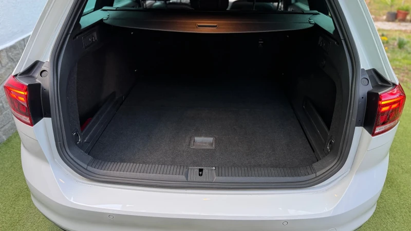 VW Passat * БАРТЕР* ЛИЗИНГ* Exclusive 4motion* , снимка 16 - Автомобили и джипове - 52007530