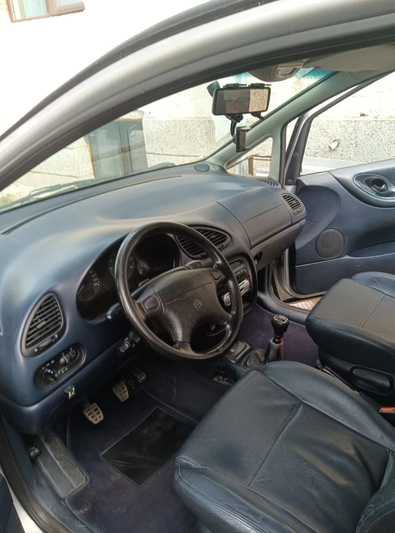 VW Sharan 2.0, снимка 7 - Автомобили и джипове - 52079884