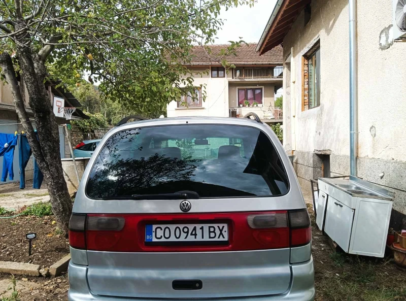 VW Sharan 2.0, снимка 3 - Автомобили и джипове - 52079884